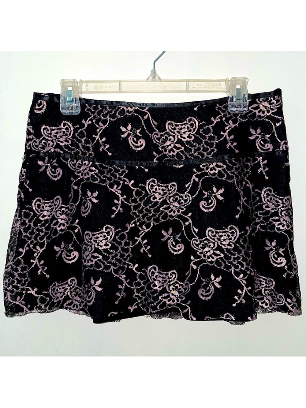 Y2K low rise mini skirt black lace pink floral coquette whimsy fairy 90s 2000s M